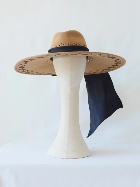 hat