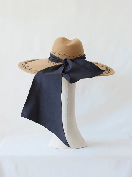 hat