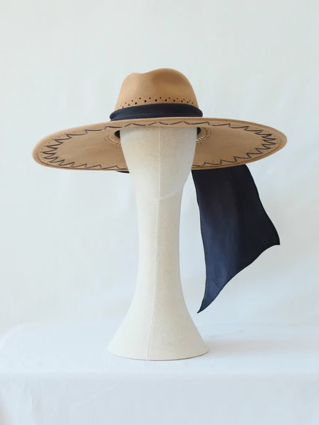 hat