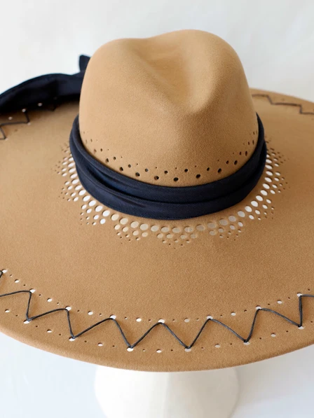 hat